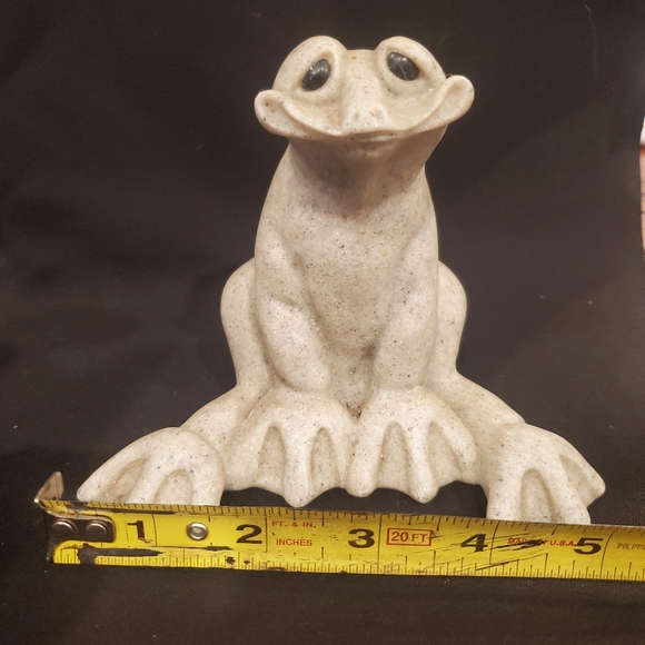 Quarry Critters Second Nature Design FABIO Sitting Frog Figurine 2001 - Picture 6 of 7